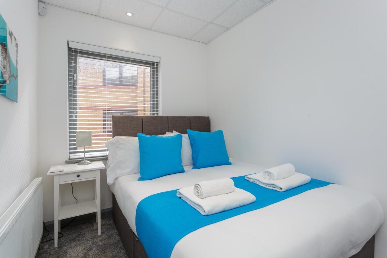 Sovereign Gate - 2 Double Bedroom Apartment In Portsmouth City Centre Bagian luar foto